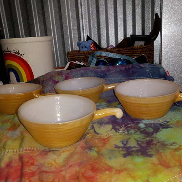 Fire King Peach Lustre Chili Bowls & 1 1/2 Qt. Dish - Picture 5 of 13